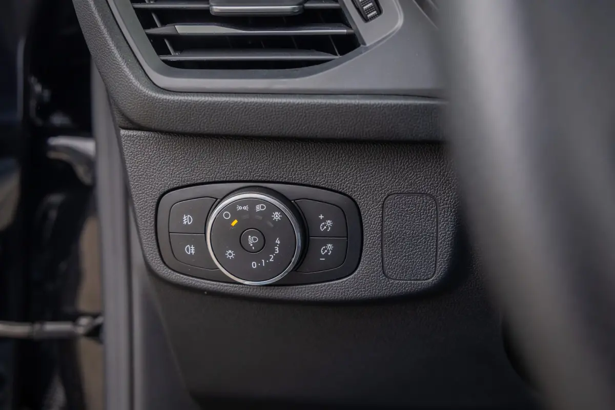 1.0 EcoBoost Hybrid ST Line Style | 155PK! | Panoramadak| Dodehoek detectie | ACC | Full-LED | B&O | Stoel- Stuurverwarming | FULL-Led | Achteruitrijcamera | Airco (automatisch) | Apple Carp