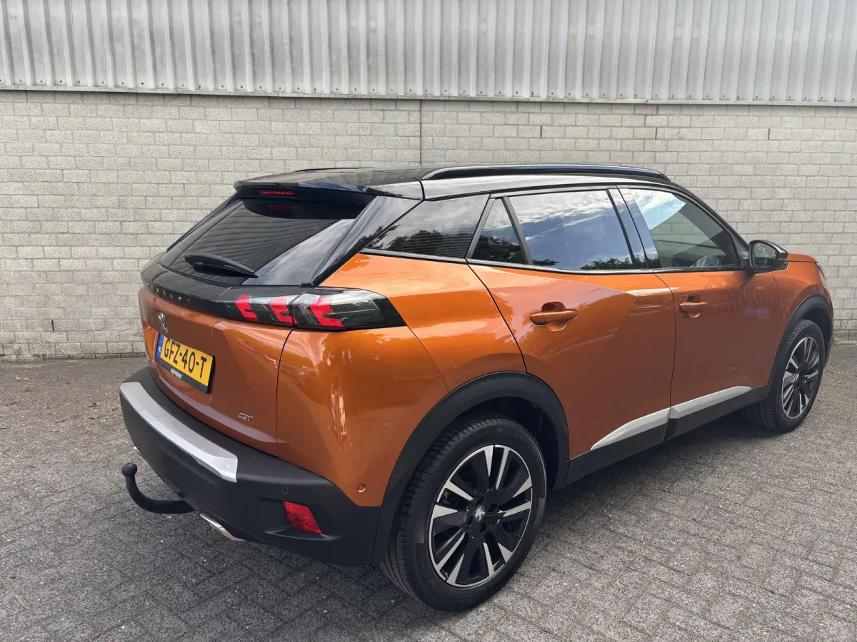 1.2 PureTech GT 155PK | Schuif-kanteldak | Trekhaak | Stoelverwarming | Alcantara bekleding