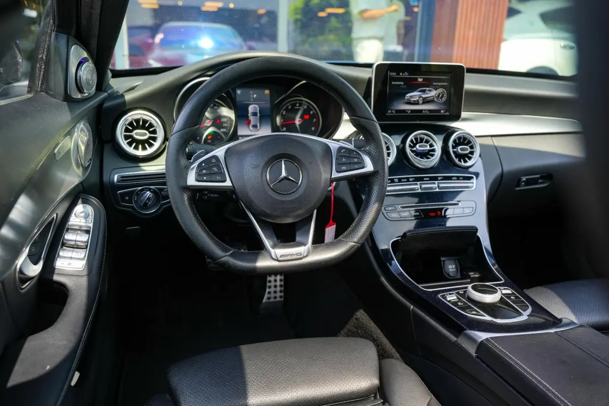 180 Business Solution AMG Panoramadak 3D Burmester Ambient Camera Stoelverwarming Leer Cruise Control