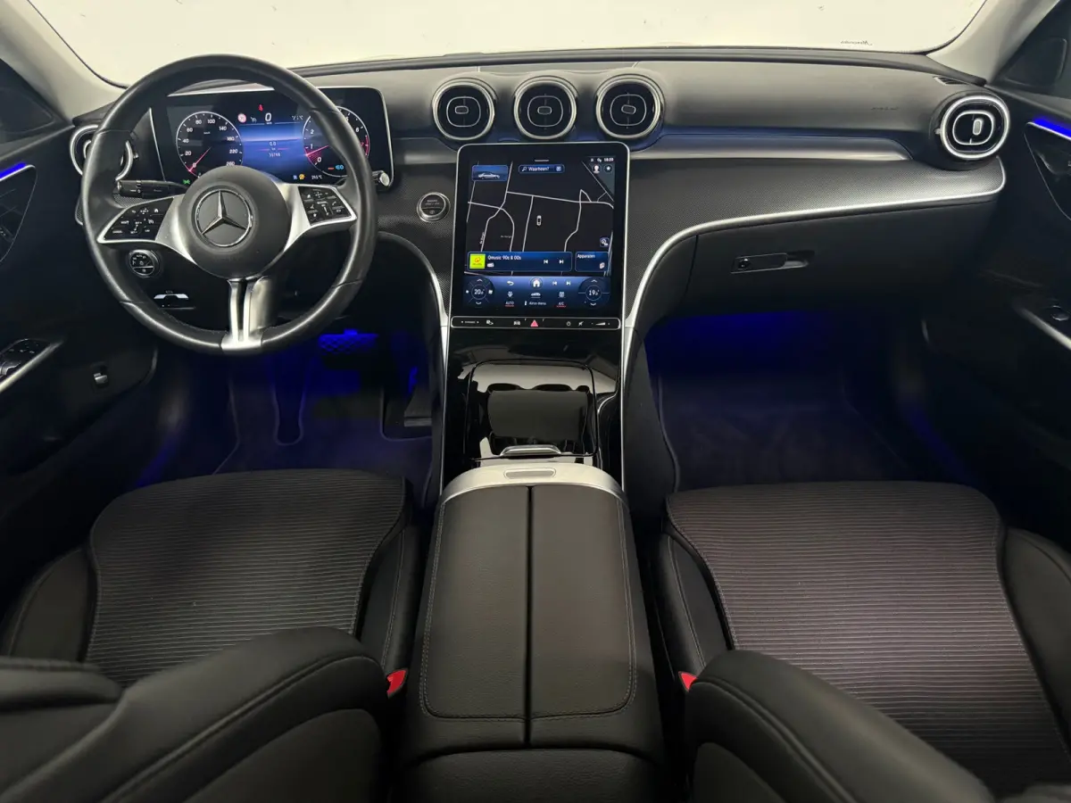 200 Luxury Line Sfeer Camera 204 pk Lage kilometers