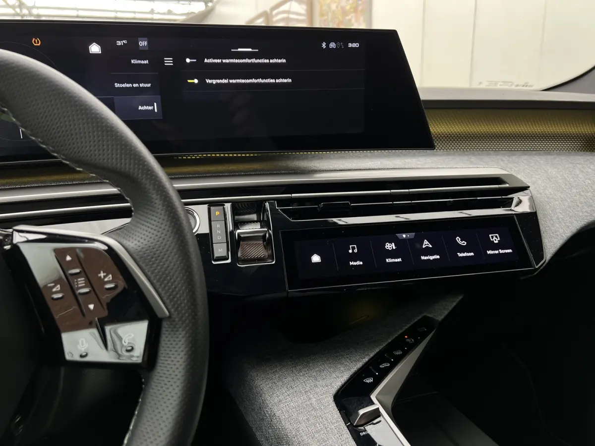 Hybrid 145pk DCS-6 Automaat GT | Navigatie | Airconditioning ECC | Elek achterklep | 7 Persoons | Draadloos Apple Carplay & Android Auto | Isofix Bevestigingspunten | Lichtmetalen Velgen | V