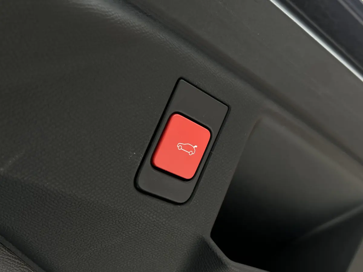 Hybrid 145pk DCS-6 Automaat GT | Navigatie | Airconditioning ECC | Elek achterklep | 7 Persoons | Draadloos Apple Carplay & Android Auto | Isofix Bevestigingspunten | Lichtmetalen Velgen | V