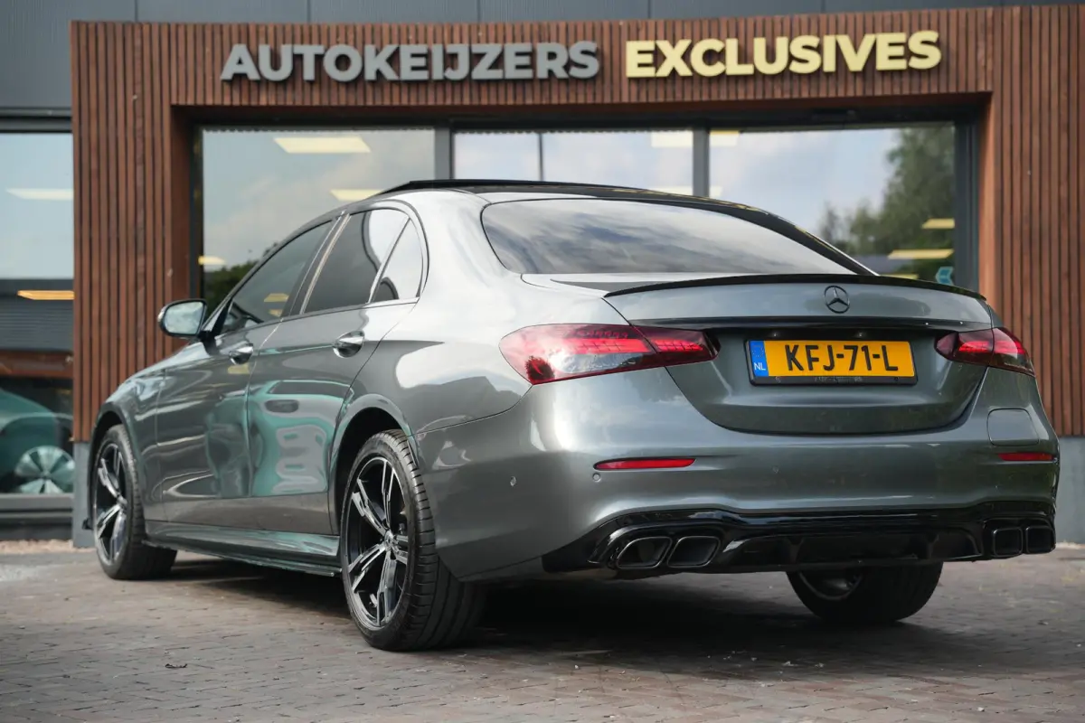 300 e AMG Line AMG Panoramadak Adapt. Cruise Facelift 18”LM E63 Look