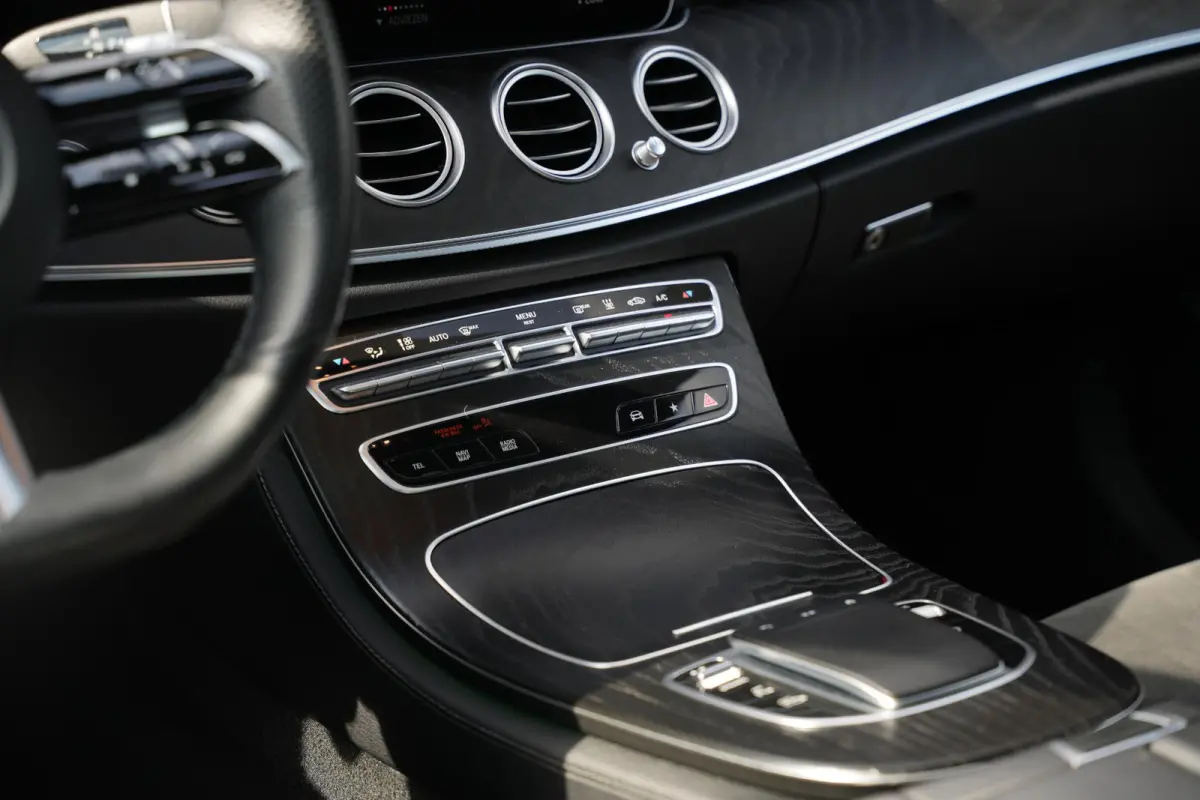 300 e AMG Line AMG Panoramadak Adapt. Cruise Facelift 18”LM E63 Look