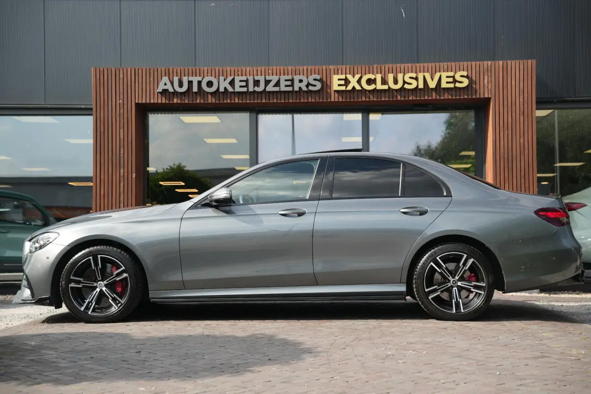 300 e AMG Line AMG Panoramadak Adapt. Cruise Facelift 18”LM E63 Look
