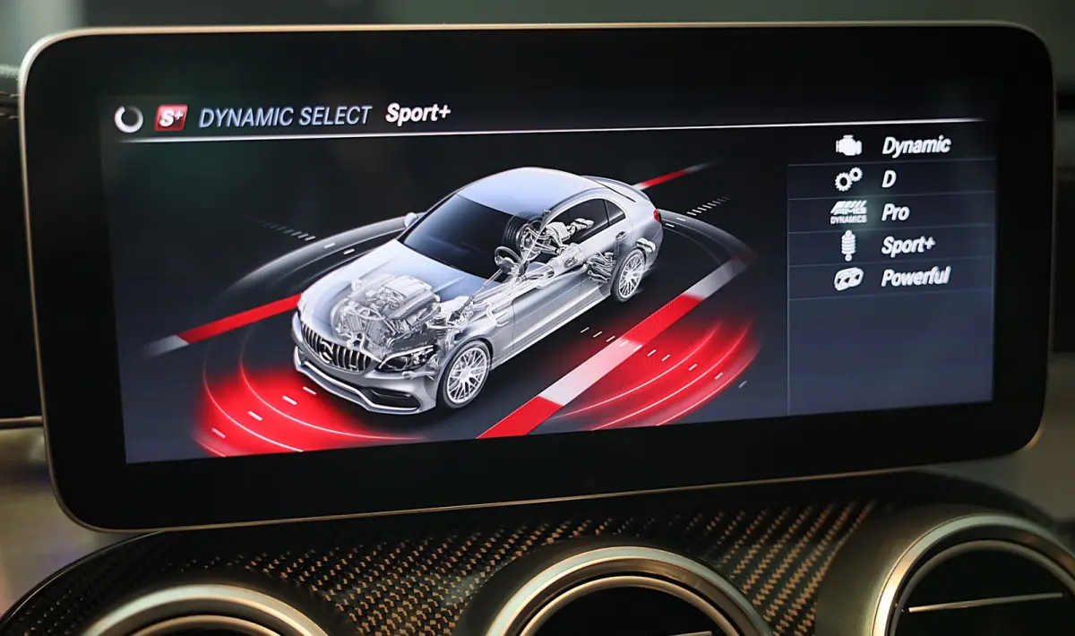 AMG 63 S Premium Plus Pack / Schaalstoelen / Keramisch / Memory / Head Up / Burmester / Pano / Led / Pdc