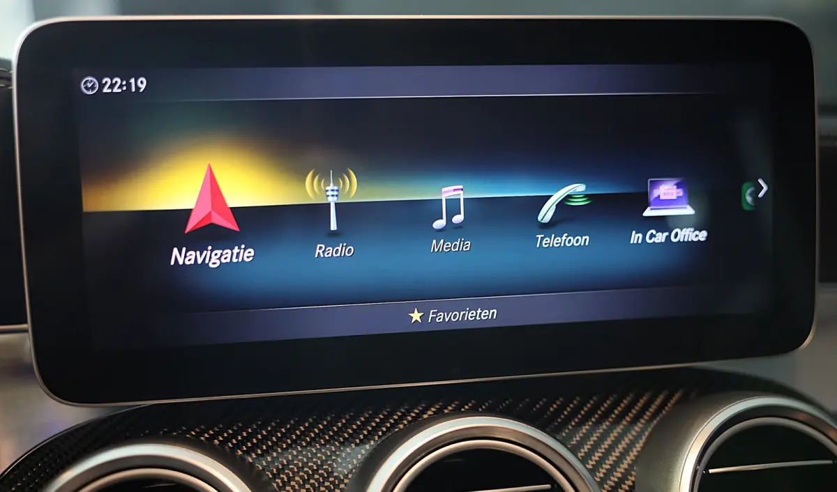 AMG 63 S Premium Plus Pack / Schaalstoelen / Keramisch / Memory / Head Up / Burmester / Pano / Led / Pdc