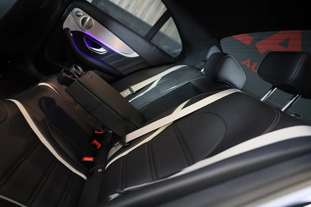 AMG 63 S Premium Plus Pack / Schaalstoelen / Keramisch / Memory / Head Up / Burmester / Pano / Led / Pdc