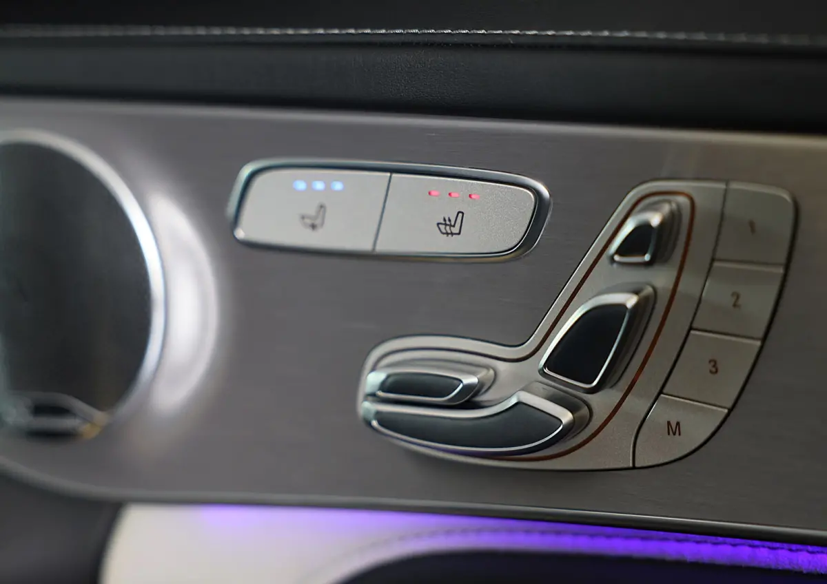 AMG 63 S Premium Plus Pack / Schaalstoelen / Keramisch / Memory / Head Up / Burmester / Pano / Led / Pdc