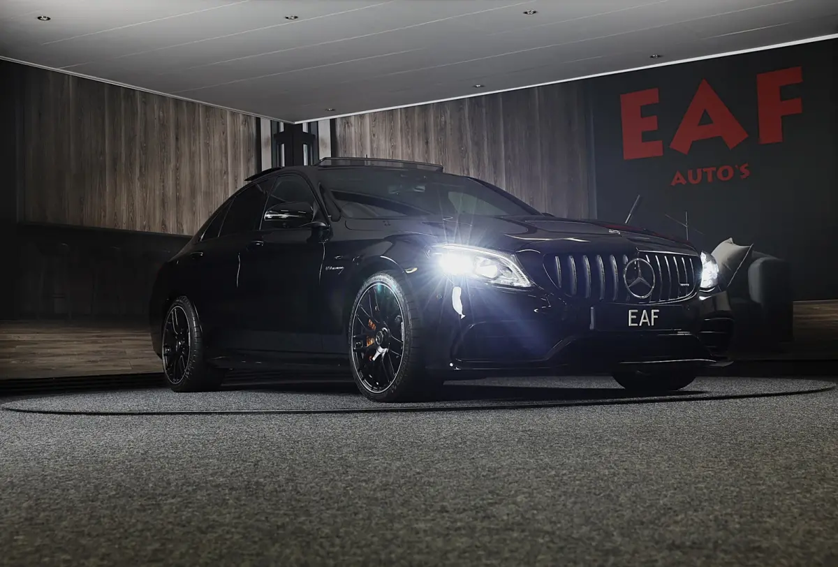 AMG 63 S Premium Plus Pack / Schaalstoelen / Keramisch / Memory / Head Up / Burmester / Pano / Led / Pdc