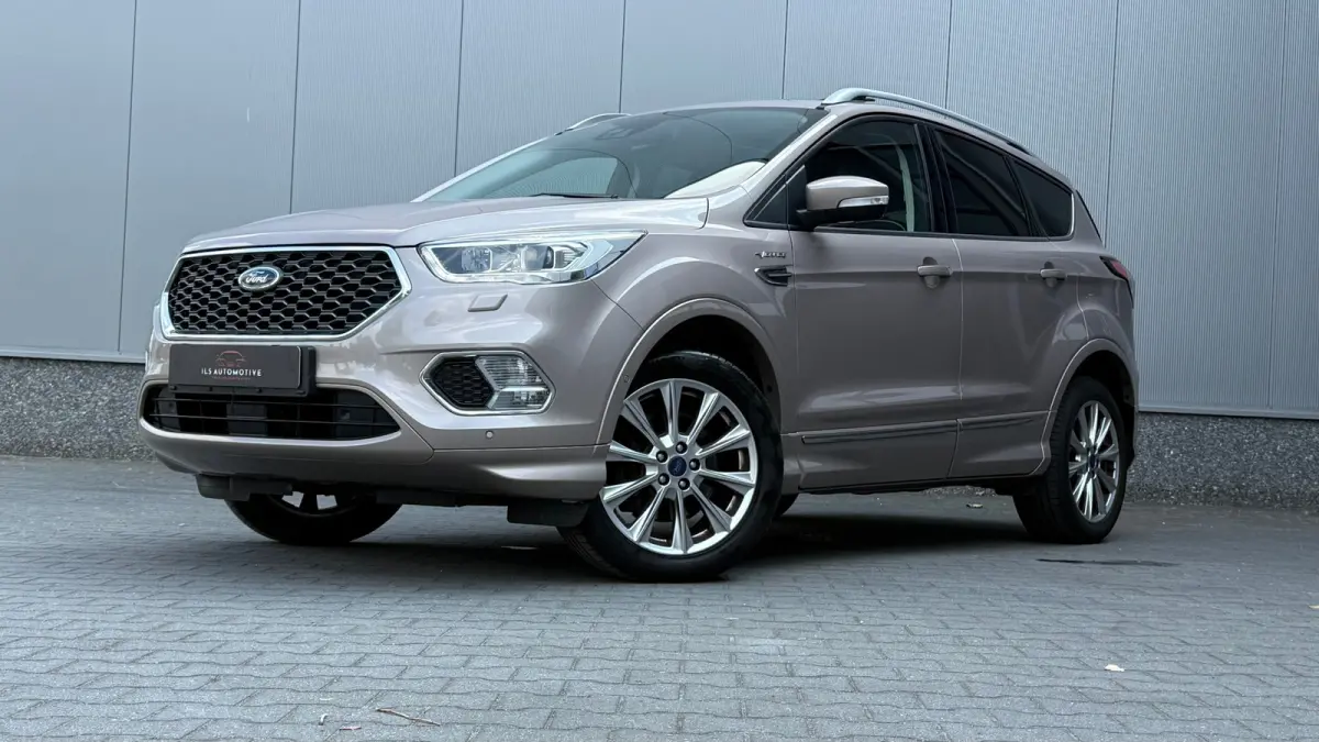 Vignale 4WD AUT Pano ACC Trekhaak Camera Leder