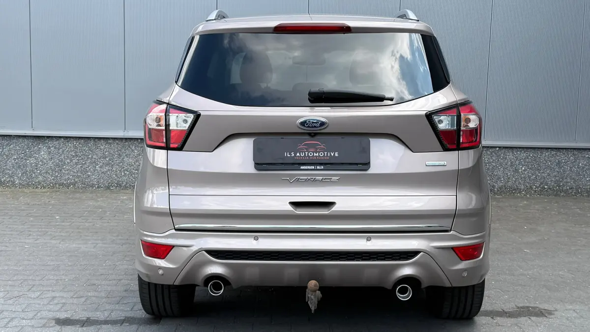 Vignale 4WD AUT Pano ACC Trekhaak Camera Leder