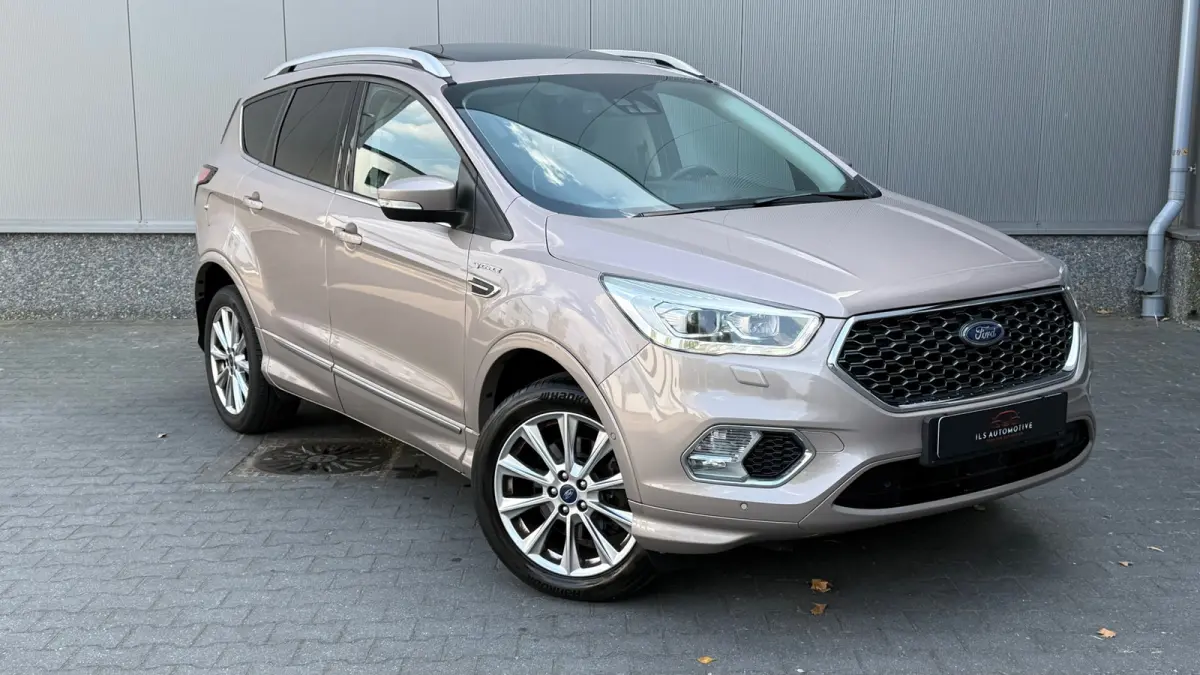Vignale 4WD AUT Pano ACC Trekhaak Camera Leder