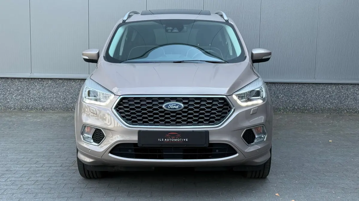 Vignale 4WD AUT Pano ACC Trekhaak Camera Leder