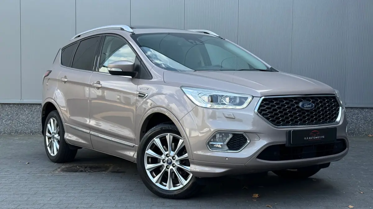 Vignale 4WD AUT Pano ACC Trekhaak Camera Leder