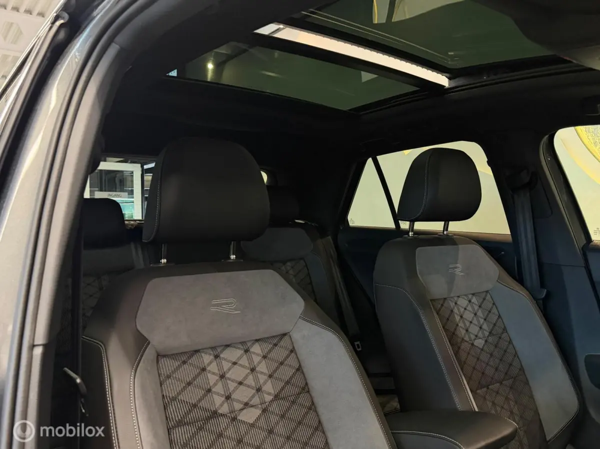 1.5 TSI 3x R-Line Panorama/Black Style/Trekhaak