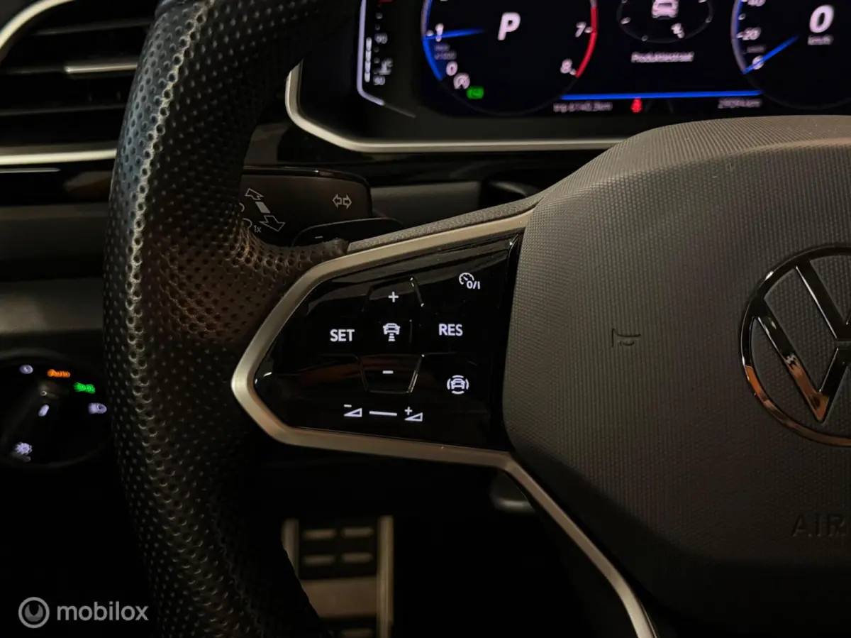 1.5 TSI 3x R-Line Panorama/Black Style/Trekhaak