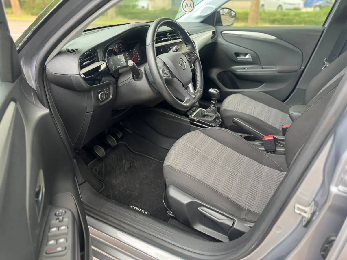 1.2 Edition Dual Color! 1e Eig Dealer ond Carplay Cruise Line Assist