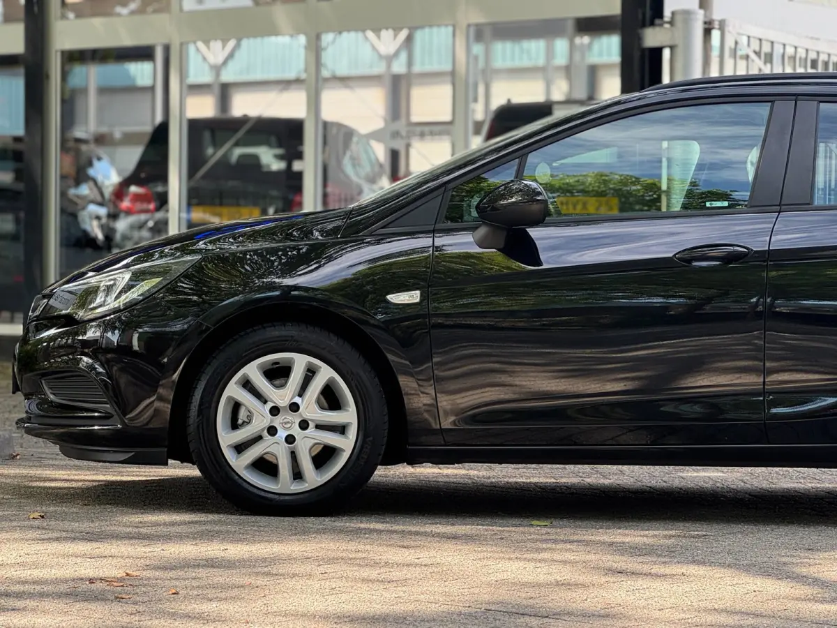1.0 Online Edition Apple Carplay Facelift Volledige onderhouden