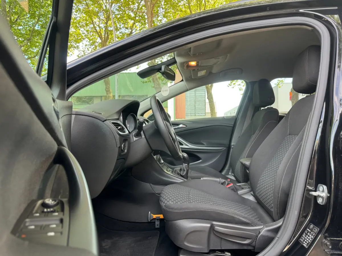 1.0 Online Edition Apple Carplay Facelift Volledige onderhouden