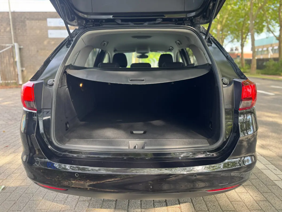 1.0 Online Edition Apple Carplay Facelift Volledige onderhouden