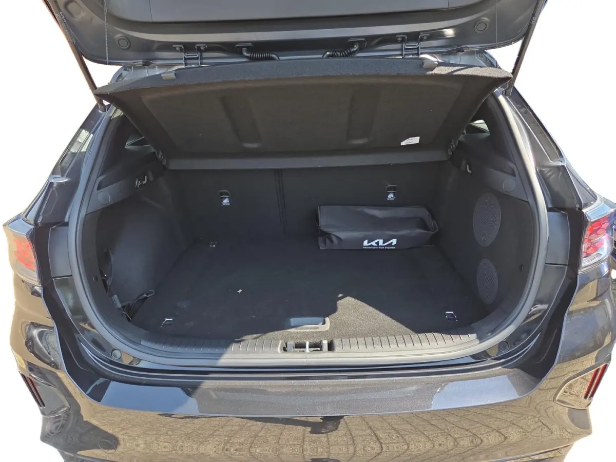 1.5 T-GDi GT-PlusLine Automaat | 140 PK | Schuif-kanteldak | JBL | Elektr. verstelbare bestuurdersstoel met geheugenfunctie |  18" lichtmetalen velgen | Dodehoek detectie  | Chameleon Tint U