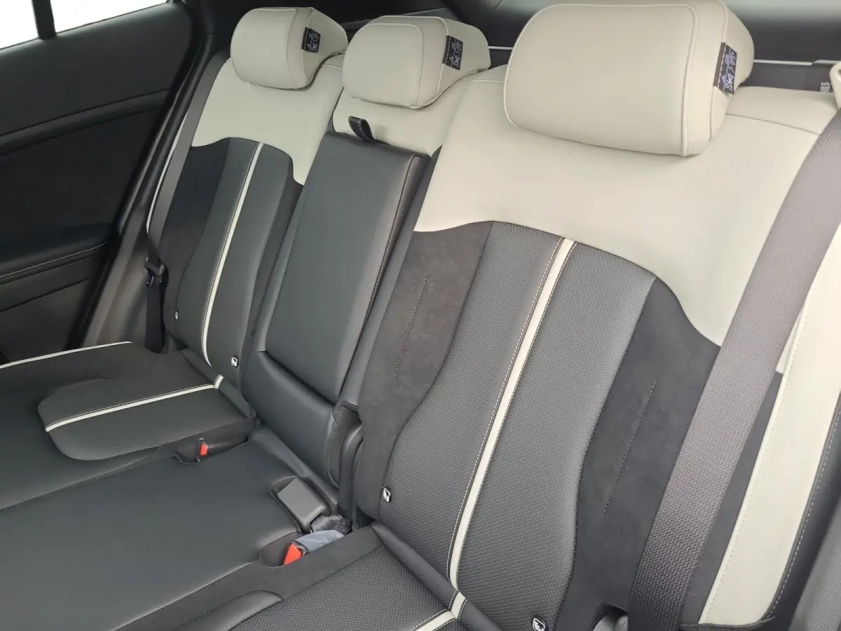 1.6 T-GDi Hybrid GT-PlusLine 239 PK | Two tone Metallic lak | Trekhaak | Trekgewicht: 1.510 kg | Fabrieksgarantie | NAP