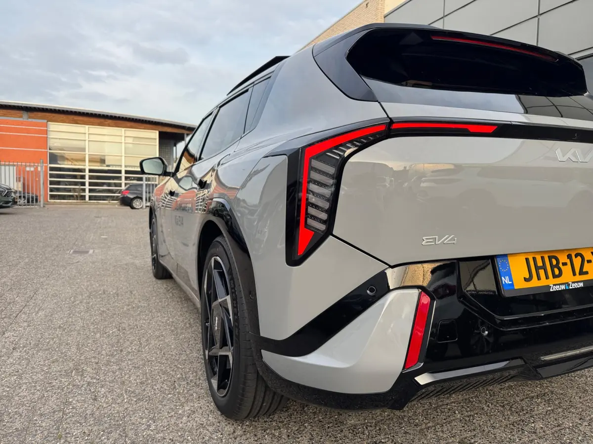Hatchback GT-PlusLine 81.4 kWh Meest luxe uitvoering | Fabrieksgarantie 2-10-2032 +3x 1 jaar * | NAP