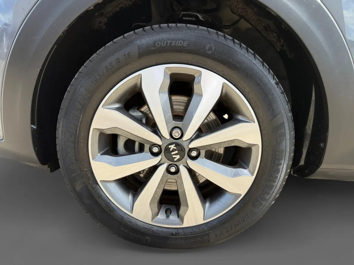 1.0 T-GDi MHEV DynamicPlusLine Dealer onderhouden | Navi | Climate control | Keyless entry | Fabrieksgarantie t/m 25-2-2028  +3x 1 jaar* | NAP