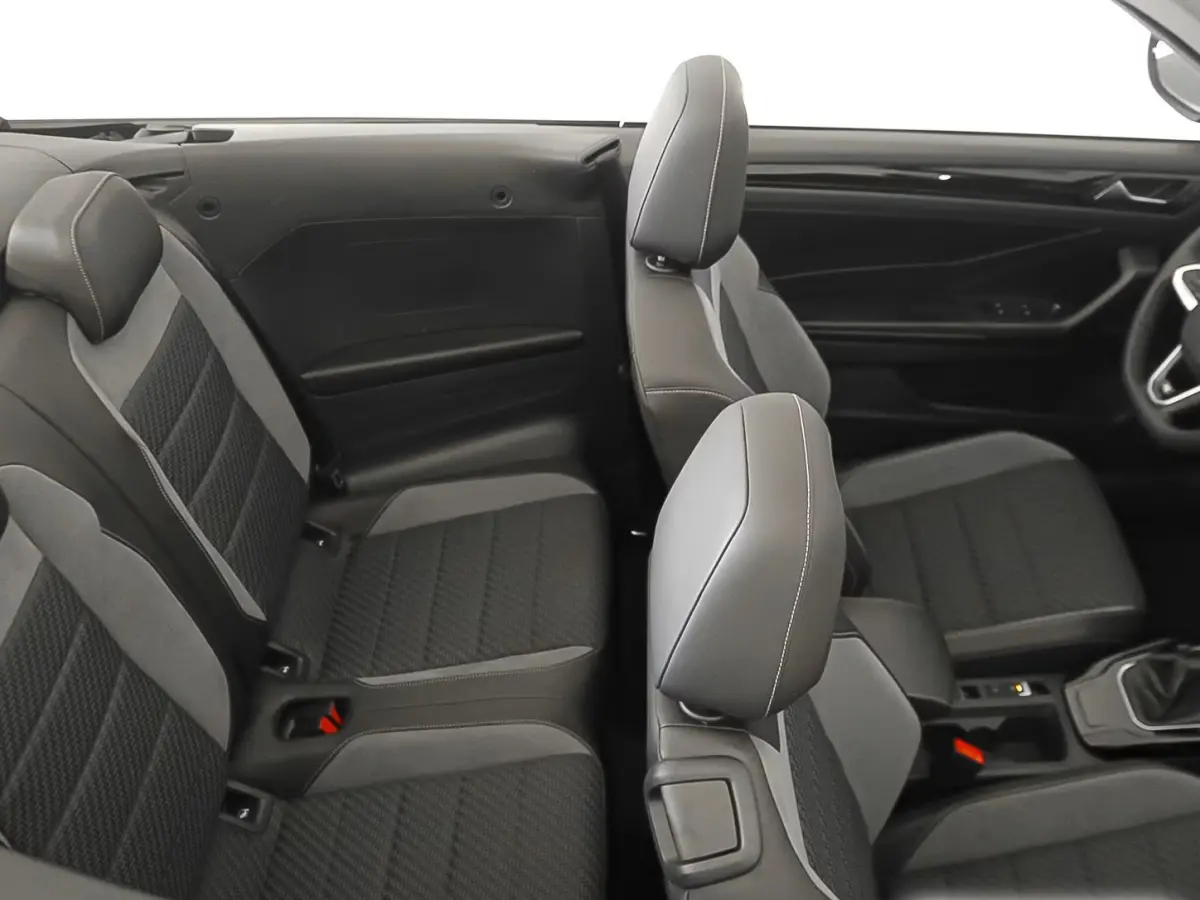 1.5 TSI R-Line ** LED, NAVI+, ACC, TREKH, SPIEGEL- & WINTER-PACK, 17-inch LMV ** 1e EIG - VW-AG - UNFALLFREI ** ** INFORMEER OOK NAAR ONZE AANTREKKELIJKE FINANCIAL-LEASE TARIEVEN **