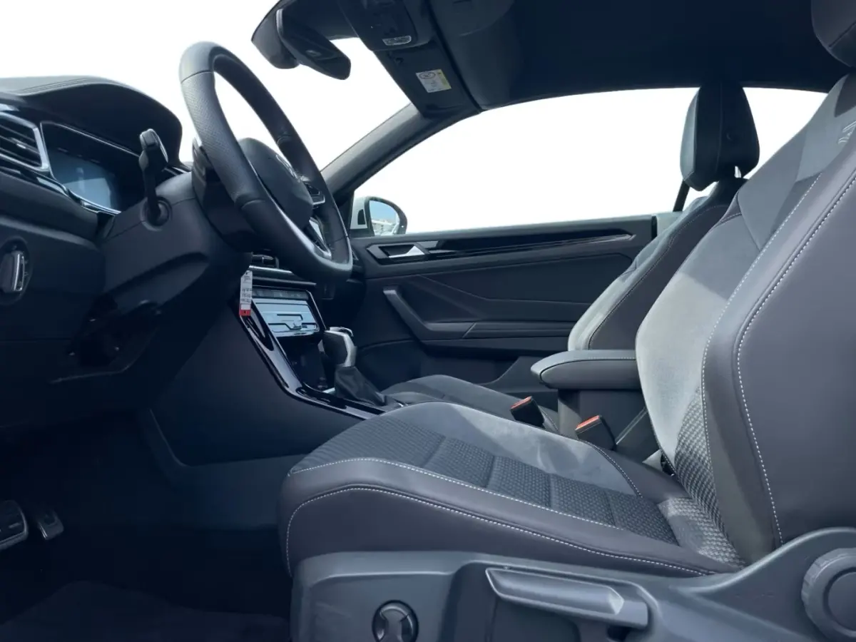 1.5 TSI R-Line ** LED, NAVI+, ACC, TREKH, SPIEGEL- & WINTER-PACK, 17-inch LMV ** 1e EIG - VW-AG - UNFALLFREI ** ** INFORMEER OOK NAAR ONZE AANTREKKELIJKE FINANCIAL-LEASE TARIEVEN **