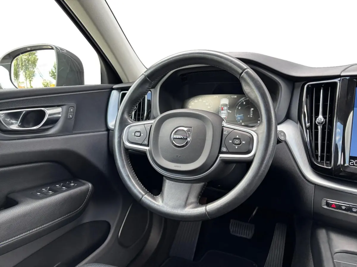 2.0 T5 250 PK ✅ Leder ✅ CarPlay ✅ LED
