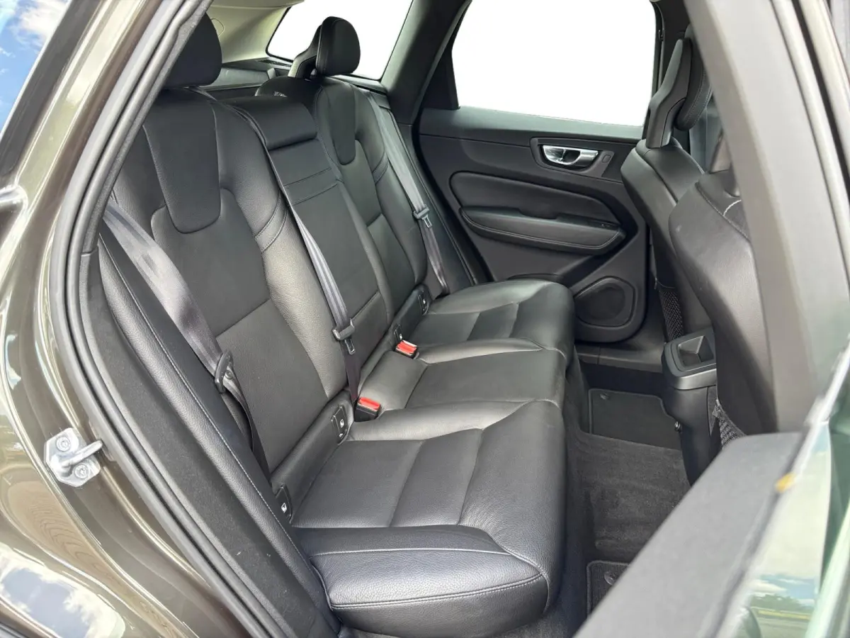 2.0 T5 250 PK ✅ Leder ✅ CarPlay ✅ LED