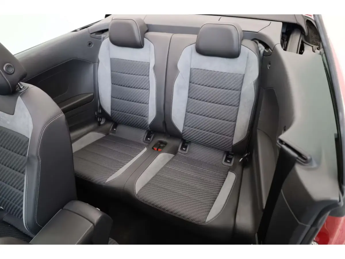 1.5 TSI R-Line ** LED, NAVI+, ACC, TREKH, SPIEGEL- & WINTER-PACK, 17-inch LMV ** 1e EIG - VW-AG - UNFALLFREI ** ** INFORMEER OOK NAAR ONZE AANTREKKELIJKE FINANCIAL-LEASE TARIEVEN **