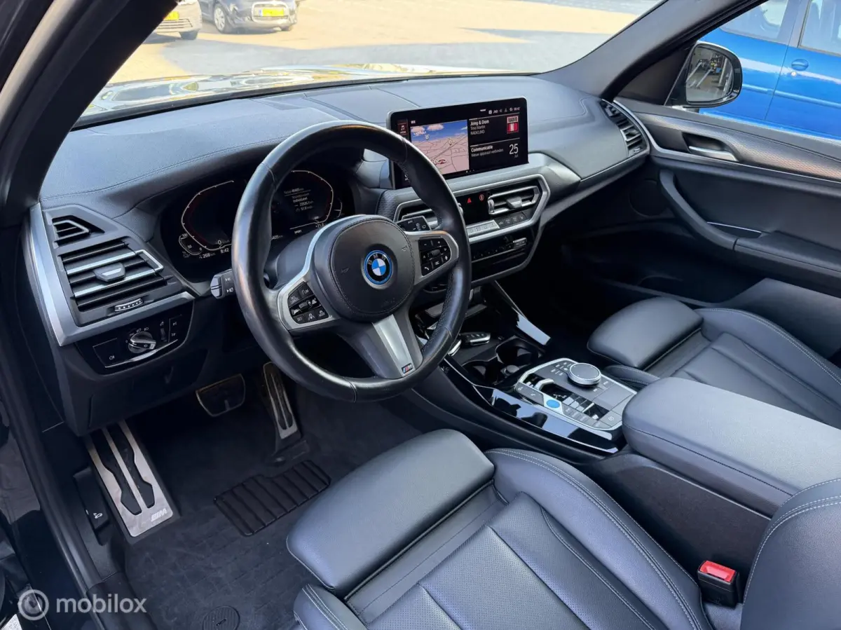 High Executive 80 kWh M-SPORT*PANO-DAK*ACC*LED*CAMERA*