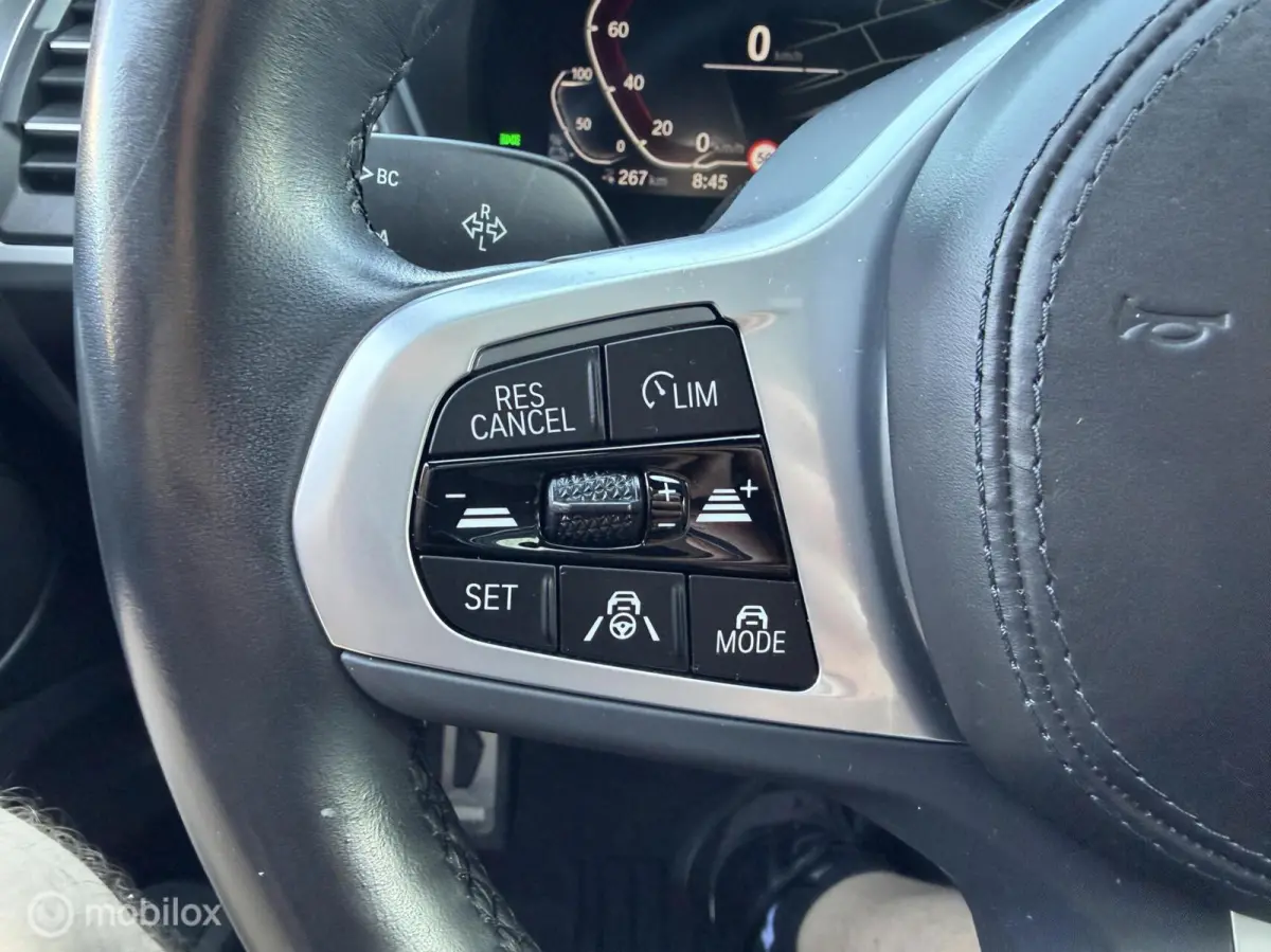 High Executive 80 kWh M-SPORT*PANO-DAK*ACC*LED*CAMERA*
