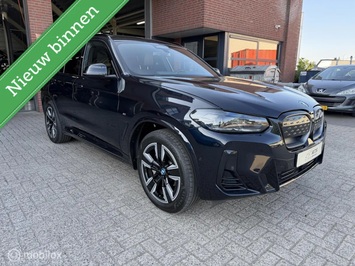 High Executive 80 kWh M-SPORT*PANO-DAK*ACC*LED*CAMERA*