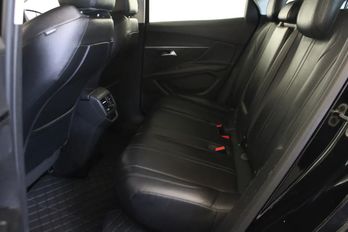 1.2 PureTech Blue Lease Executive |Navi|Leder|