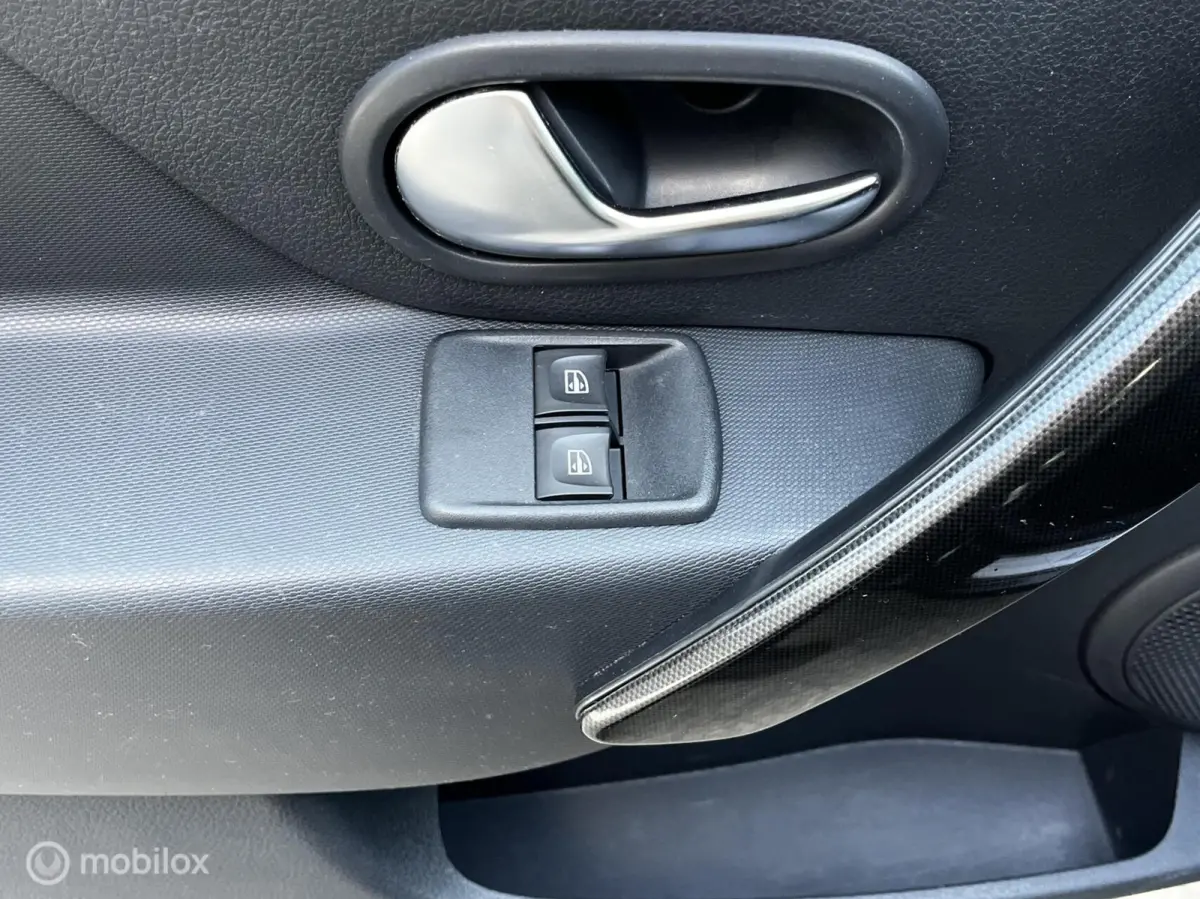 0.9 TCe NAVI/CRUISE/CAMERA/AIRCO