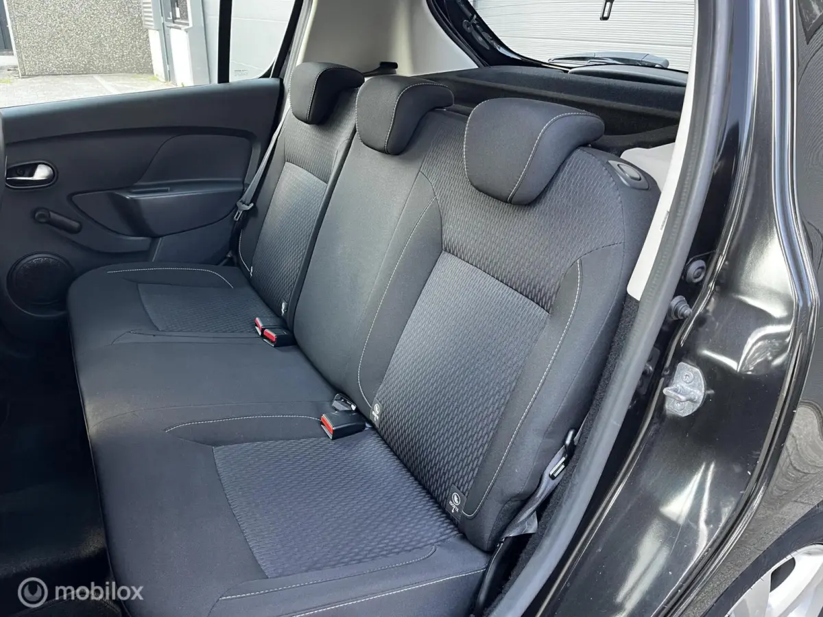 0.9 TCe NAVI/CRUISE/CAMERA/AIRCO