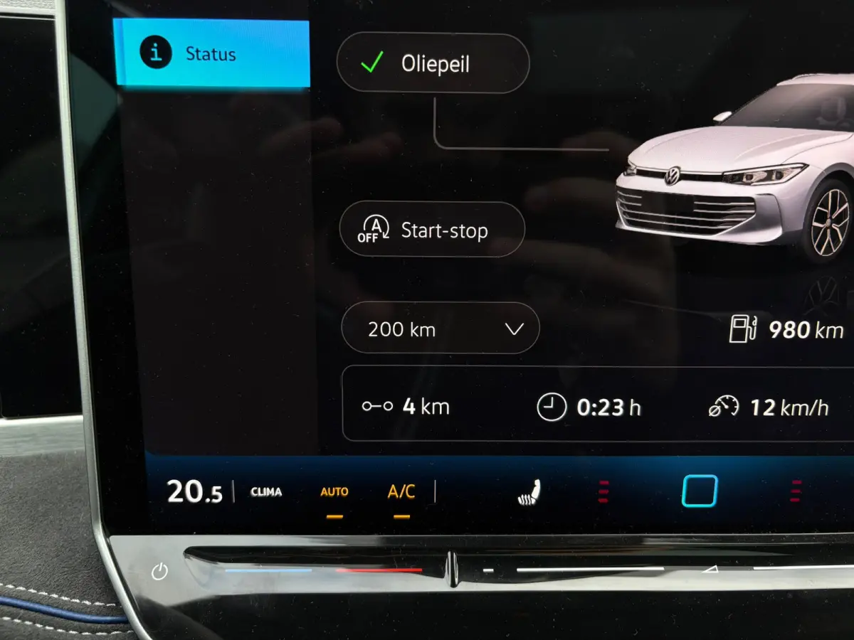 1.5 eTSI R-Line Edition | Trekhaak | Panoramadak | Eletrische A-klep | Head up Display | Stoel-Stuur verwarming | Matrix lead koplampen |