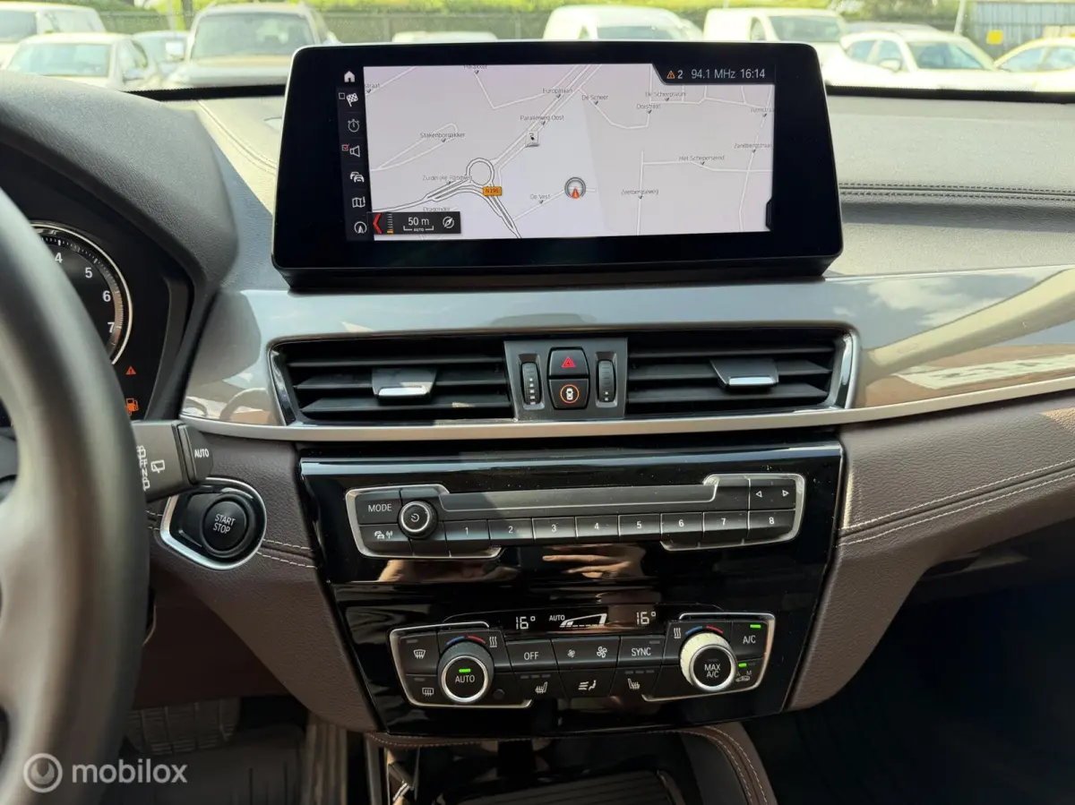 xDrive25e High Executive LEDER*PANO-DAK*HUD*LED*CAMERA*
