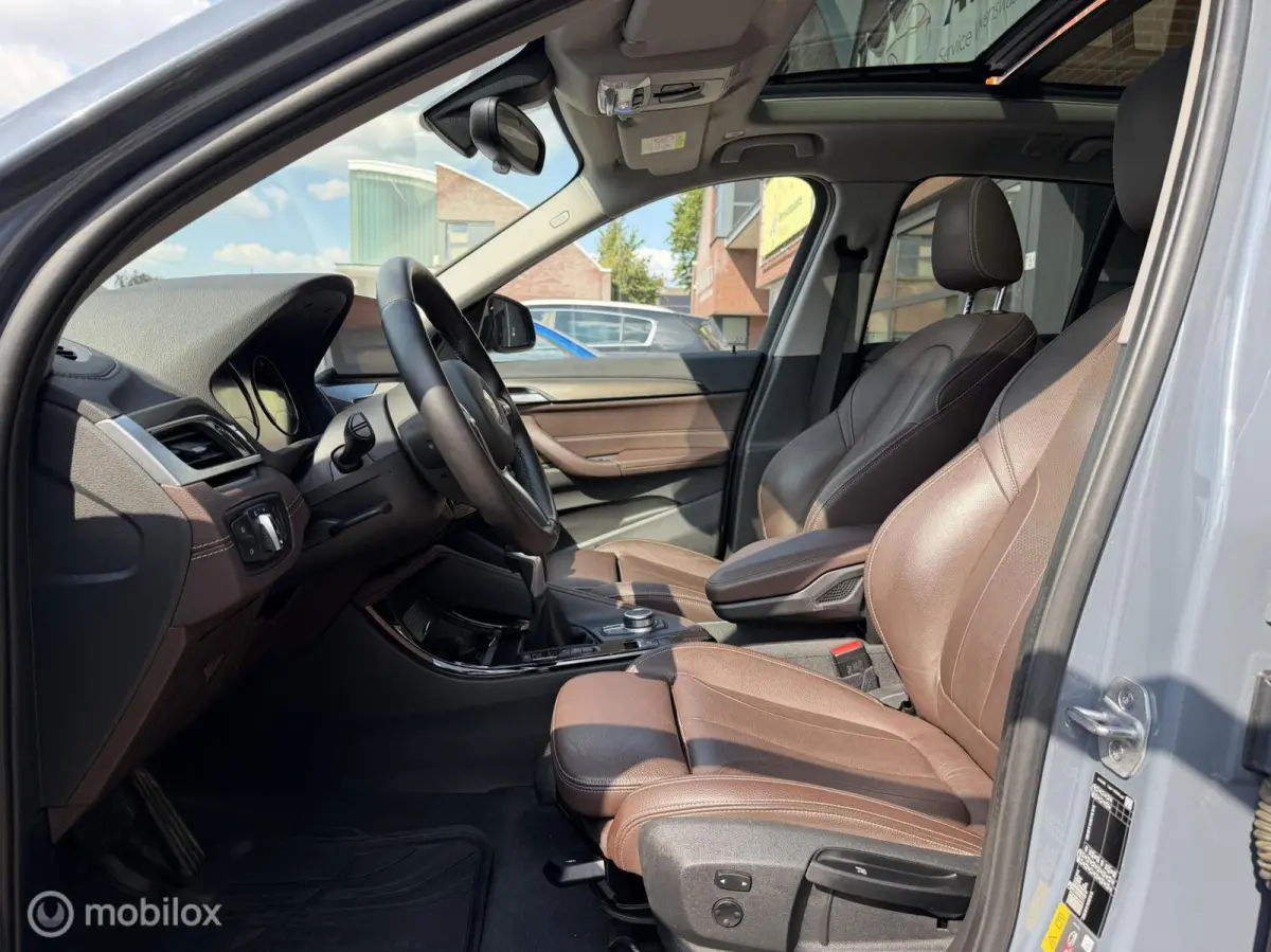 xDrive25e High Executive LEDER*PANO-DAK*HUD*LED*CAMERA*
