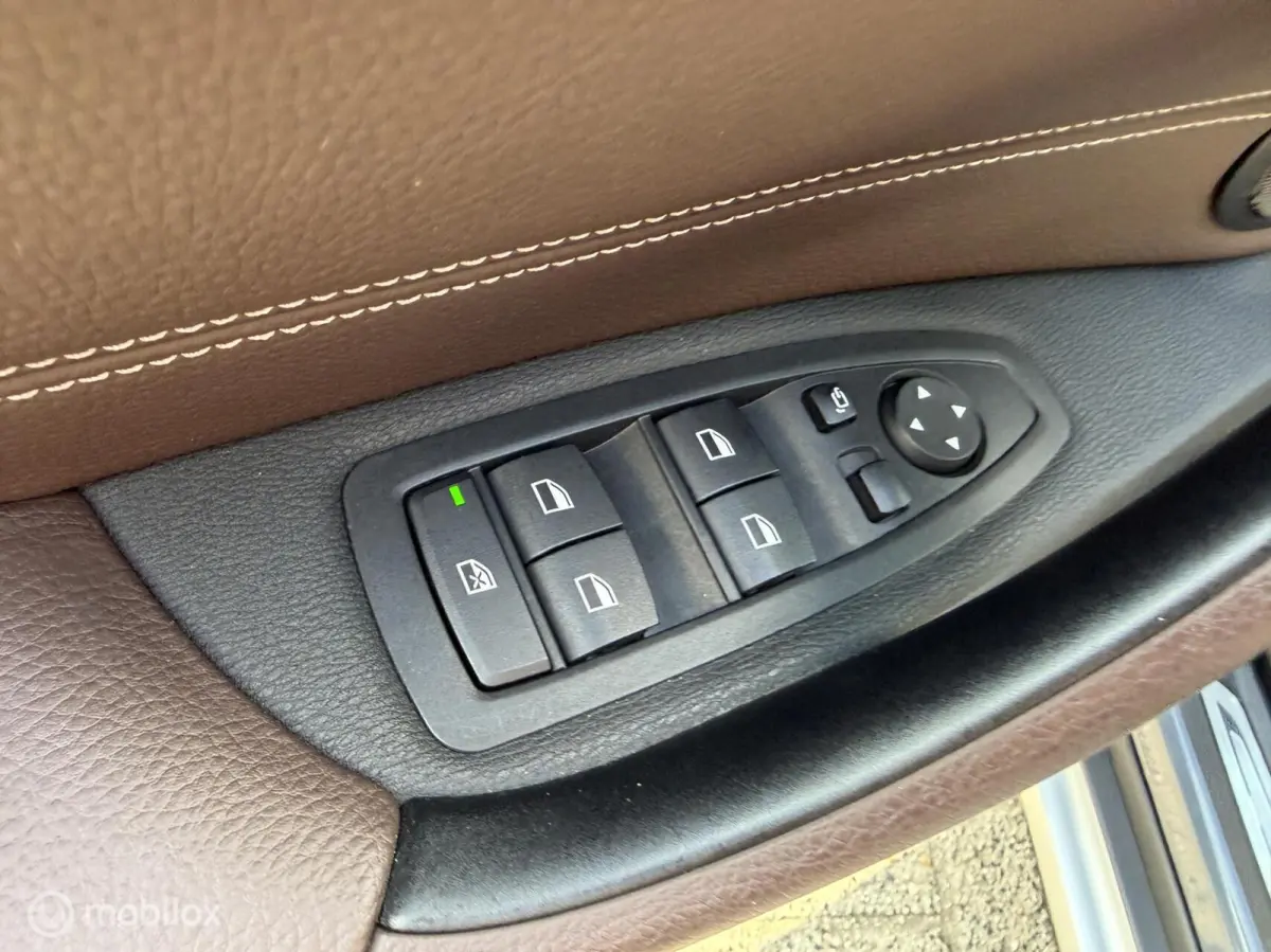 xDrive25e High Executive LEDER*PANO-DAK*HUD*LED*CAMERA*