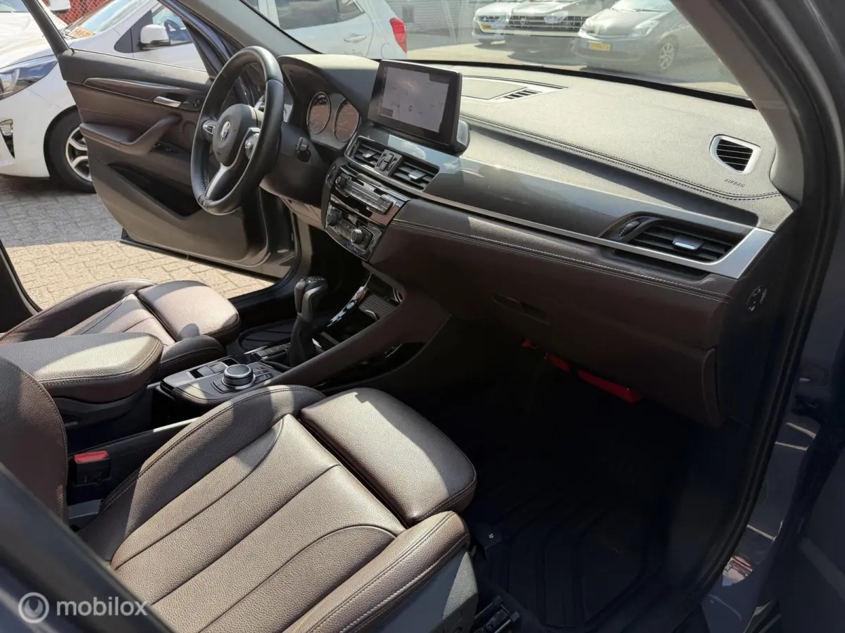 xDrive25e High Executive LEDER*PANO-DAK*HUD*LED*CAMERA*