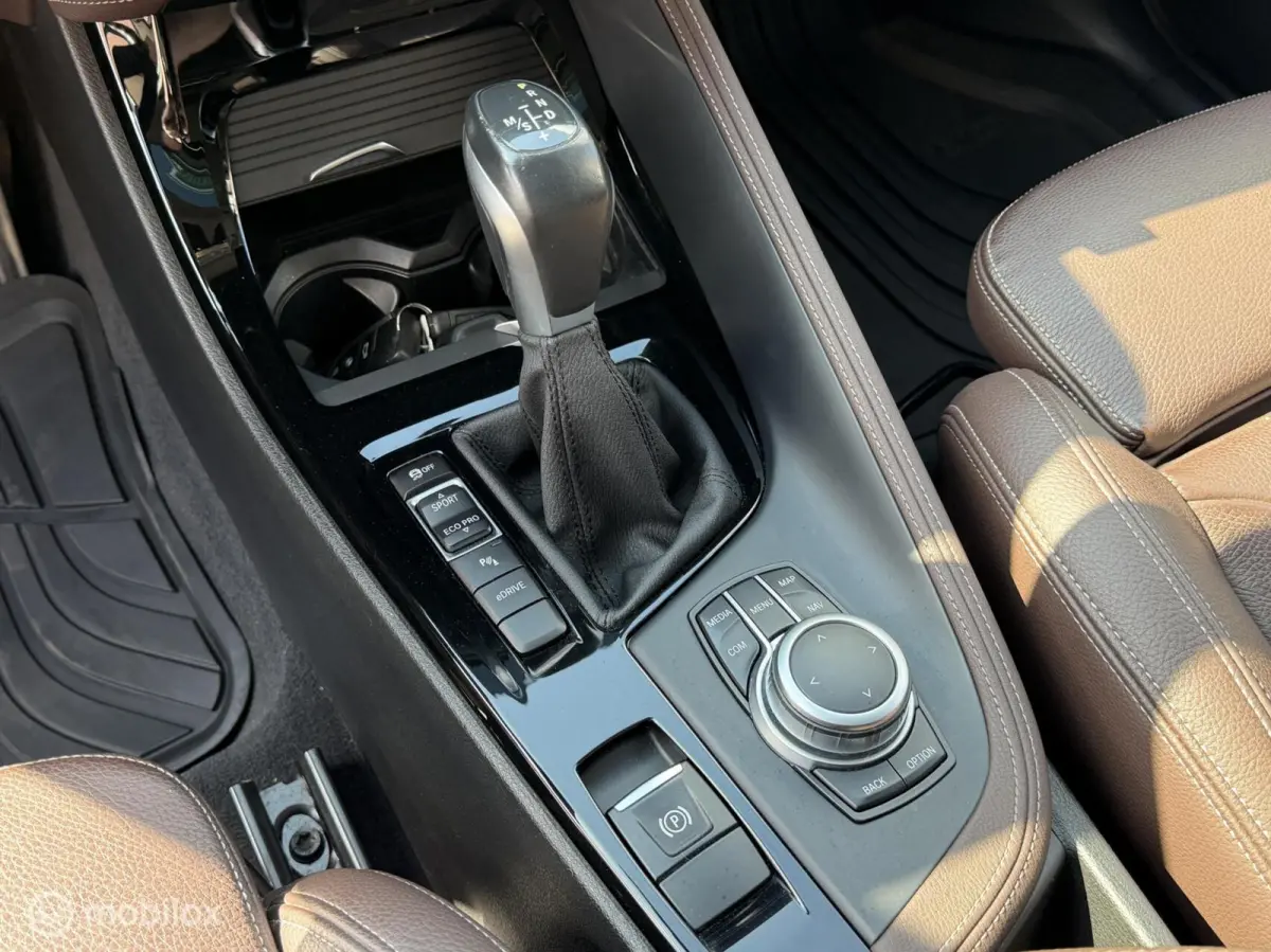 xDrive25e High Executive LEDER*PANO-DAK*HUD*LED*CAMERA*