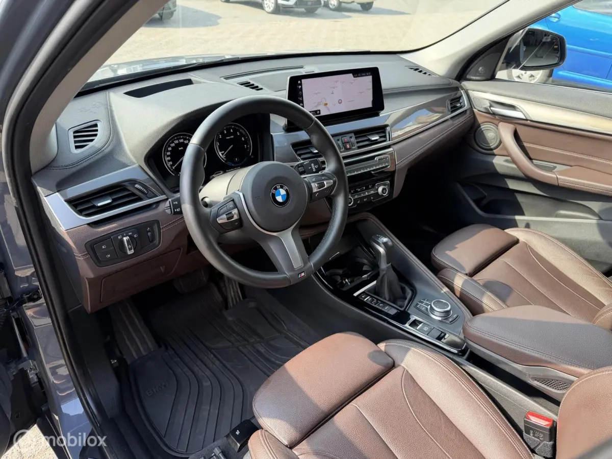 xDrive25e High Executive LEDER*PANO-DAK*HUD*LED*CAMERA*
