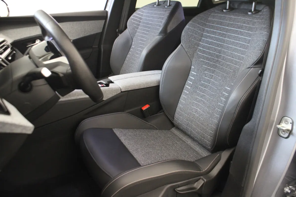 1.6 plug-in Hybrid 225 Allure |Camera|