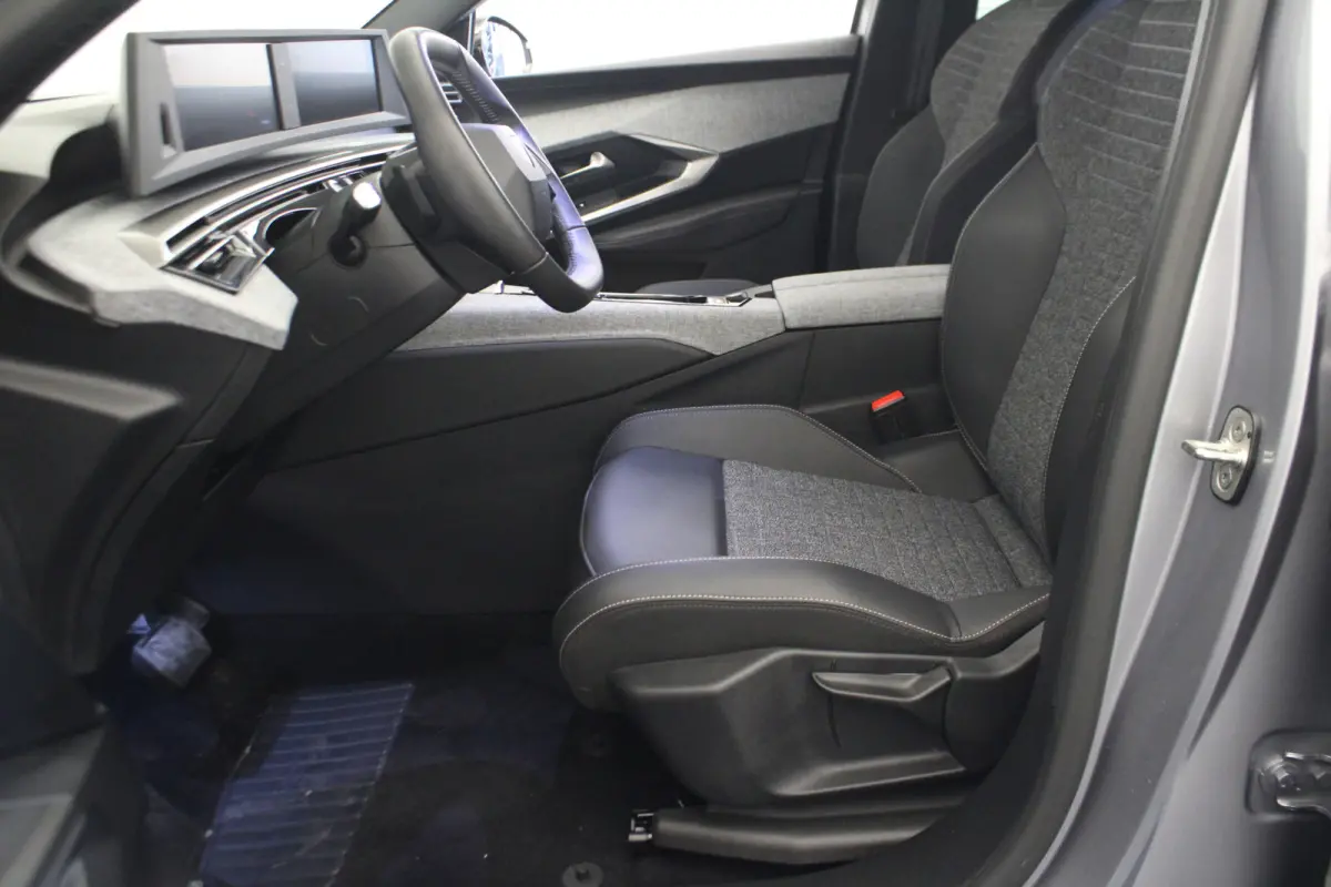 1.6 plug-in Hybrid 225 Allure |Camera|