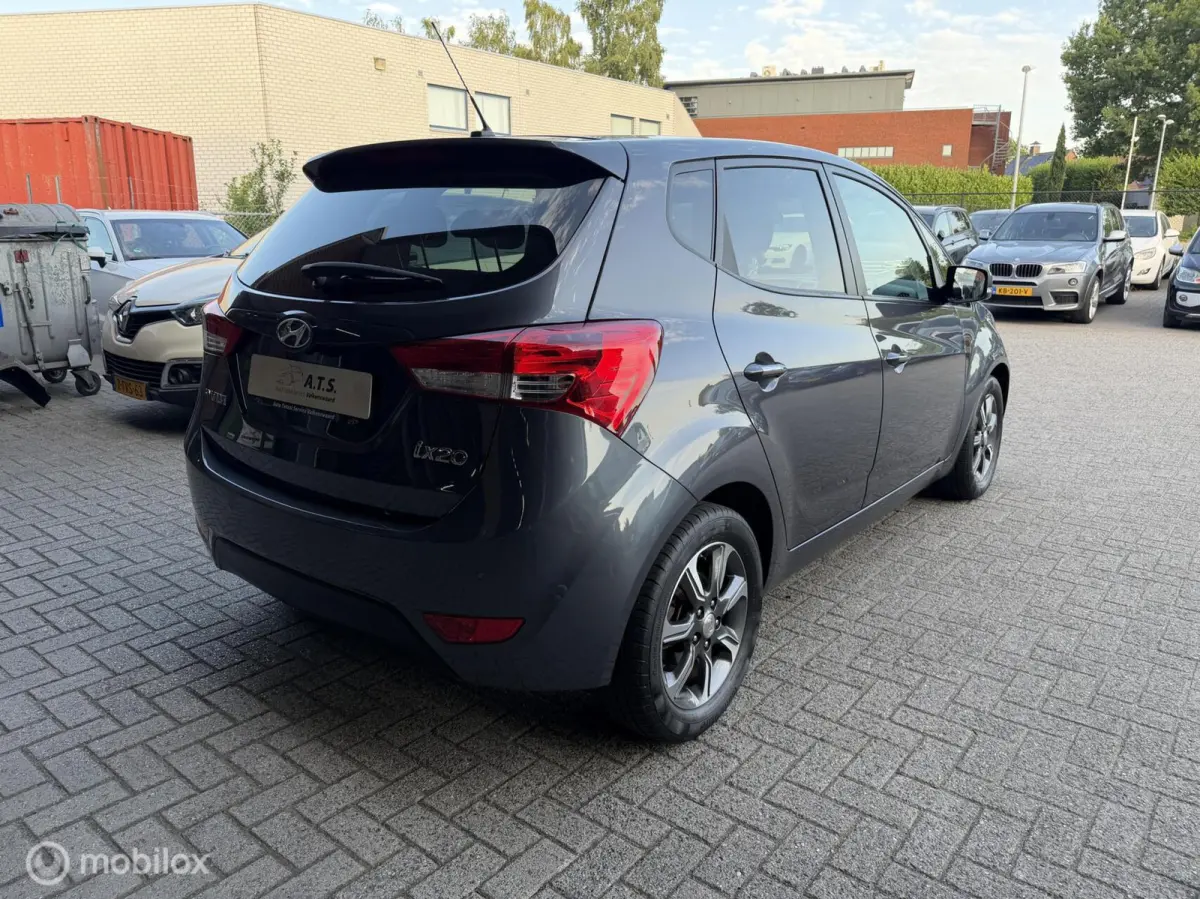 1.6i Premium AUTOMAAT*NAVI*CAMERA*CRUISE*PDC*